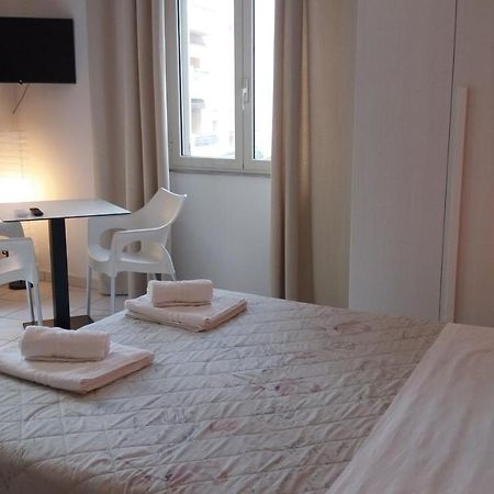 Depandance Macchiavelli 2 Hotel Каляри Екстериор снимка