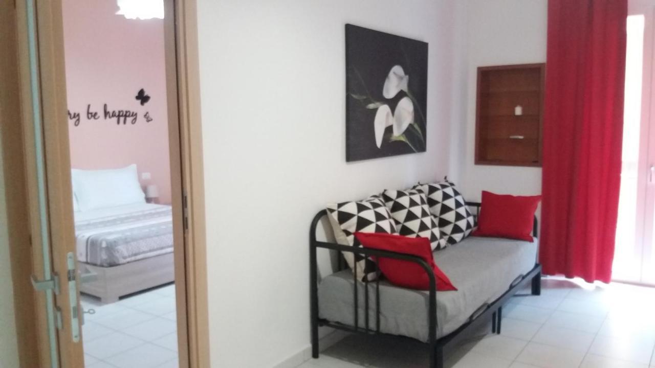 Depandance Macchiavelli 2 Hotel Каляри Екстериор снимка