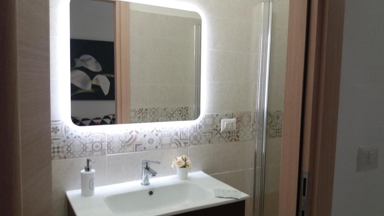 Depandance Macchiavelli 2 Hotel Каляри Екстериор снимка