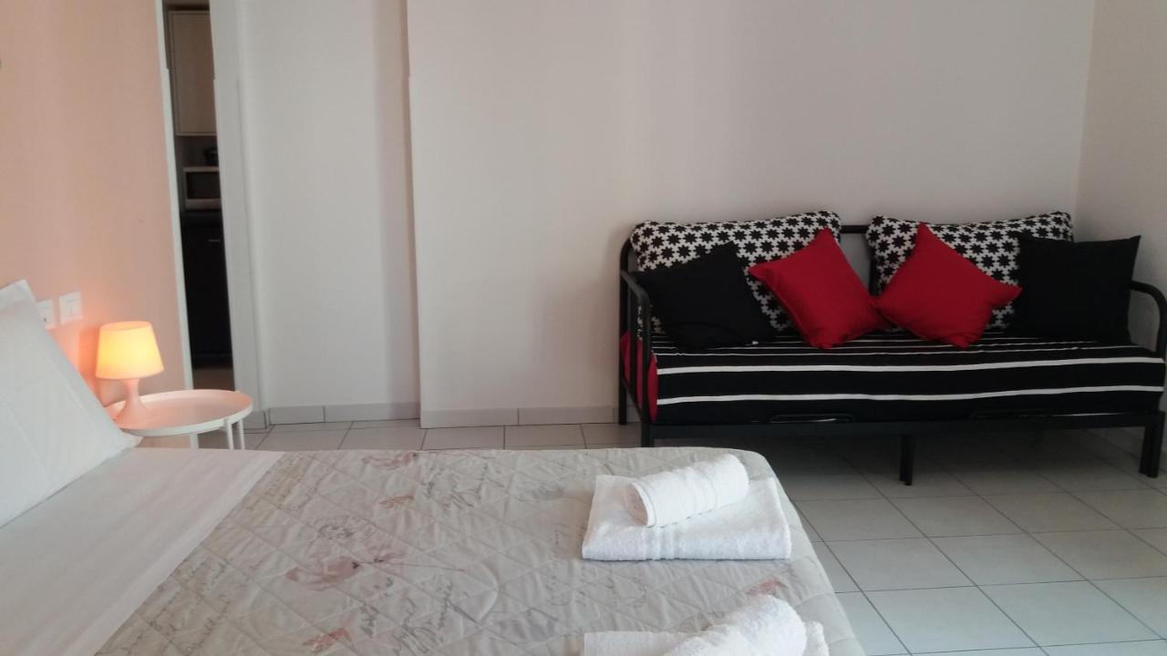 Depandance Macchiavelli 2 Hotel Каляри Екстериор снимка