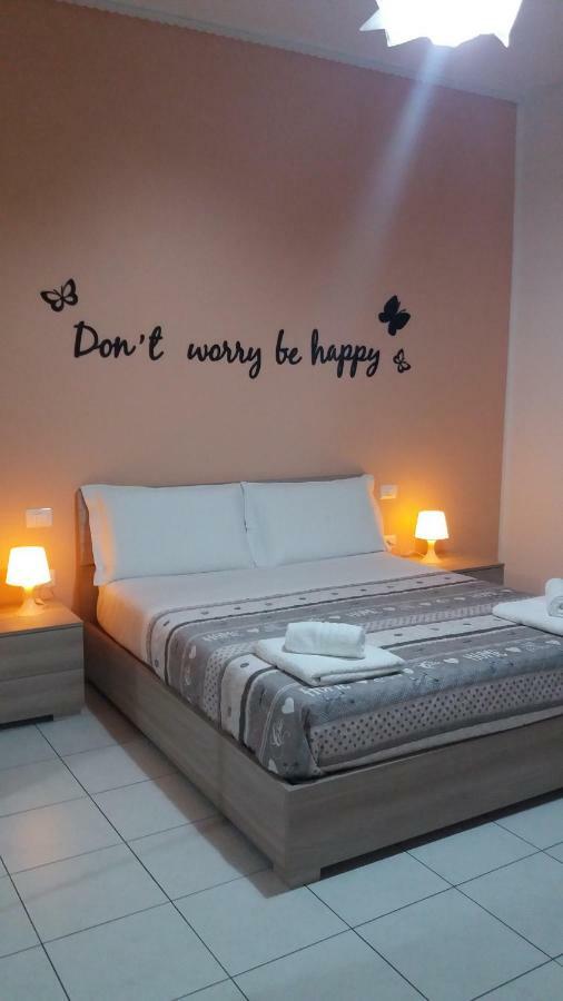 Depandance Macchiavelli 2 Hotel Каляри Екстериор снимка