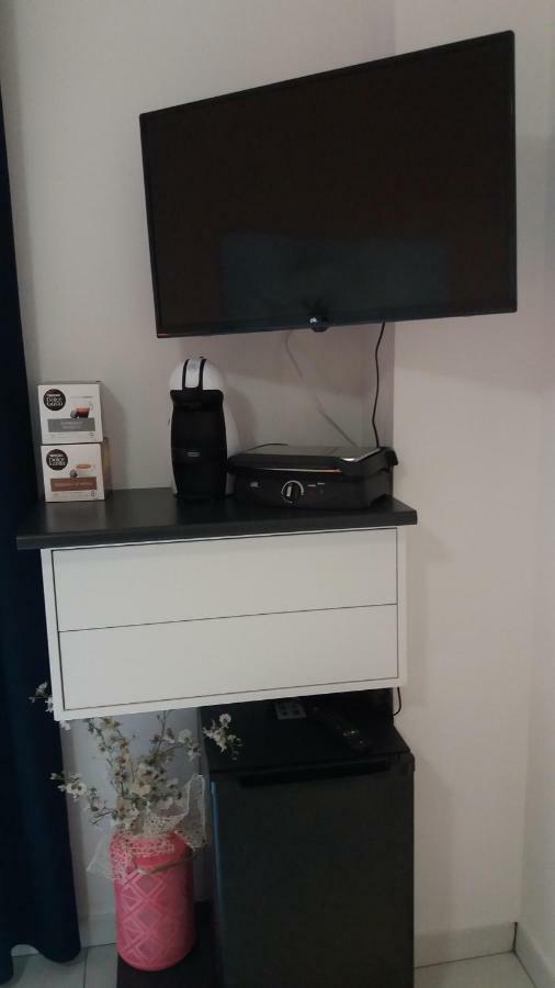 Depandance Macchiavelli 2 Hotel Каляри Екстериор снимка