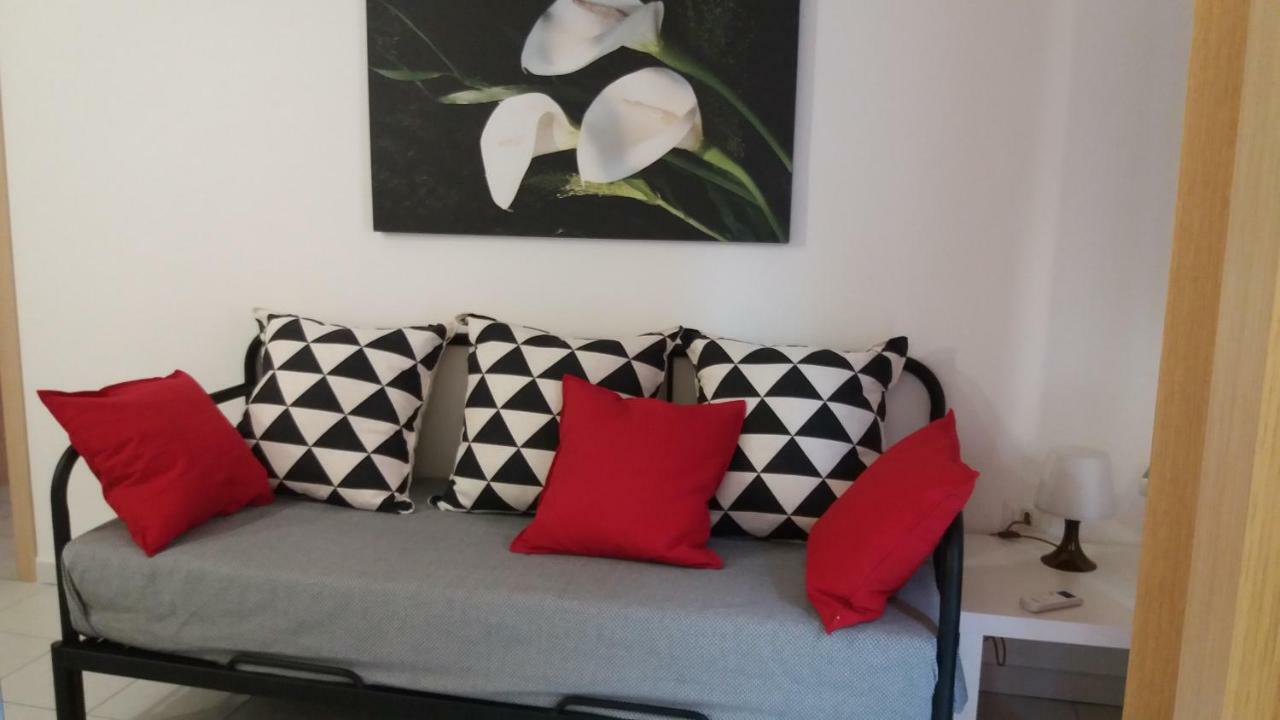 Depandance Macchiavelli 2 Hotel Каляри Екстериор снимка