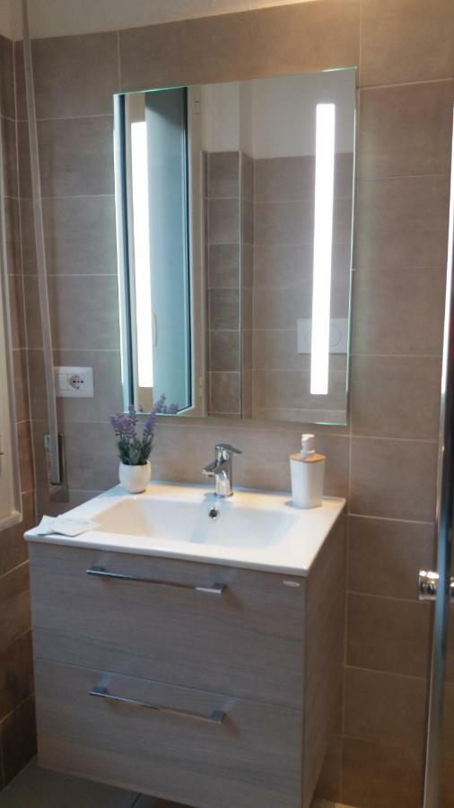 Depandance Macchiavelli 2 Hotel Каляри Екстериор снимка